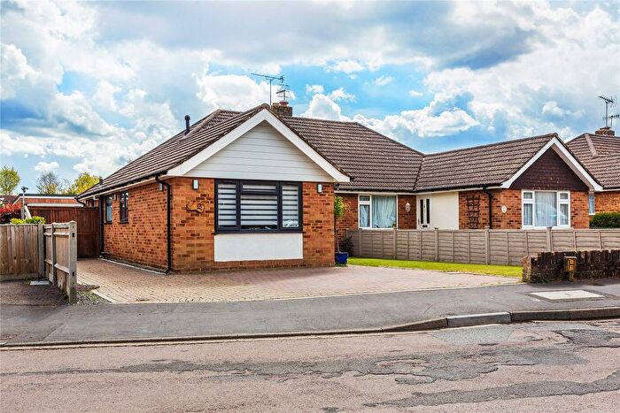 3 Bedroom Bungalow For Sale In Chobham, Surrey, GU24