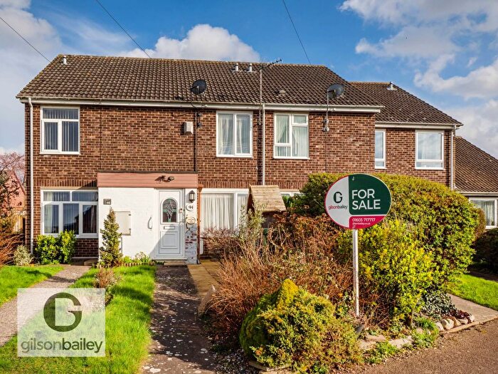 2 Bedroom Terraced House For Sale In Chapel Road, Lingwood, NR13