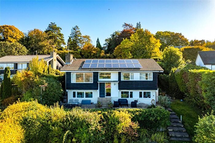 4 Bedroom Detached House For Sale In Lower Road, Loosley Row, Princes Risborough, Buckinghamshire, HP27