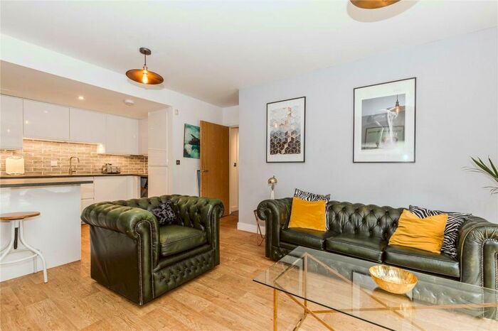 2 Bedroom Apartment To Rent In Talavera Close, Old Market, Bristol, BS2