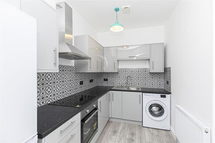 2 Bedroom Flat To Rent In Frances Road, Bournemouth, BH1