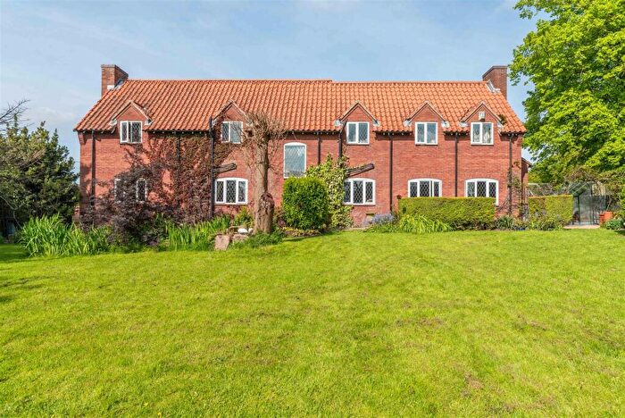 6 Bedroom Detached House For Sale In Hall Gate, Diseworth, Derby, DE74