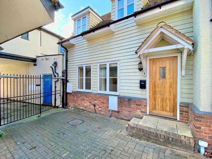2 Bedroom Mews To Rent In Arbon Court, St Andrew Street, Hertford, SG14