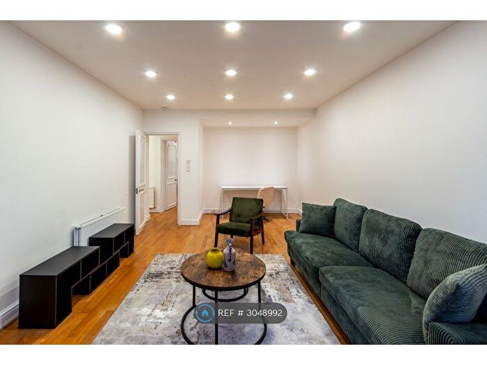 2 Bedroom Flat To Rent In Hans Crescent, London, SW1X