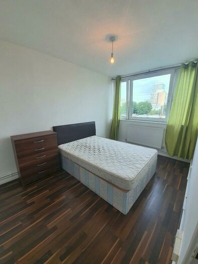 4 Bedroom Flat To Rent In Augusta Street, Poplar, E14
