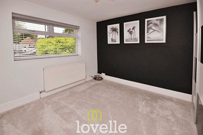 2 Bedroom Semi-Detached Bungalow For Sale In Eastfield, Humberston, DN36