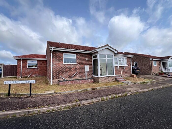 2 Bedroom Detached House For Sale In Brian Bishop Close, Walton On The Naze, Essex, CO14