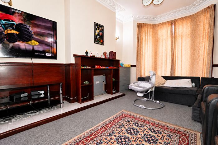3 Bedroom Terraced House To Rent In Shelley Avenue, London, E12