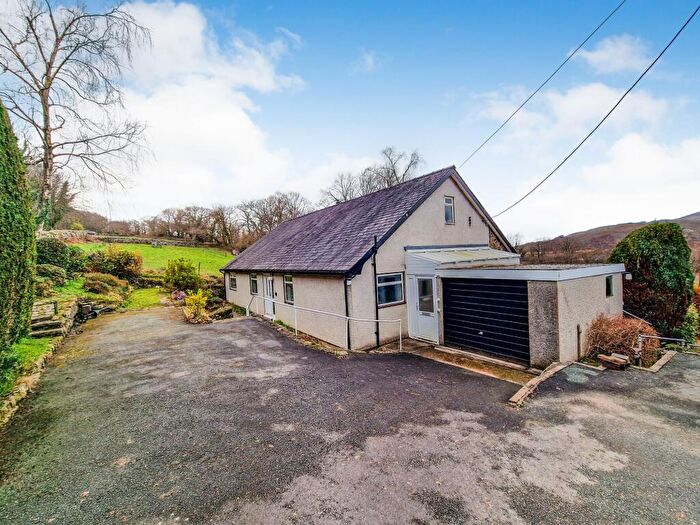 3 Bedroom Detached Bungalow For Sale In Llys Cerdd, Arthog, LL39