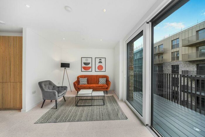 1 Bedroom Apartment To Rent In Georgette Apartments, E1