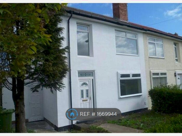 3 Bedroom Semi-Detached House To Rent In Chirton Grove, South Shields, NE34