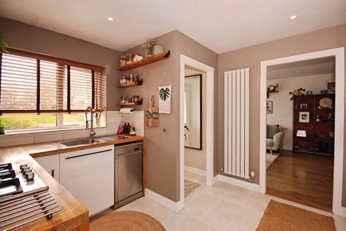 2 Bedroom Bungalow For Sale In Woodloes Avenue South, Woodloes Park, Warwick, Warwickshire, CV34
