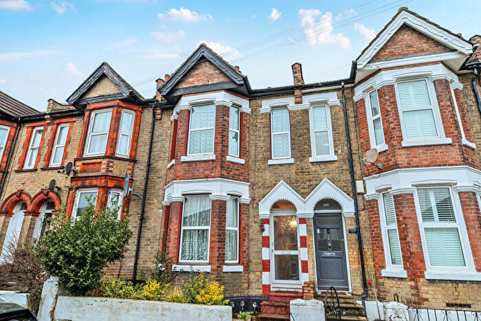 3 Bedroom Terraced House For Sale In Preston Road, London, SE19