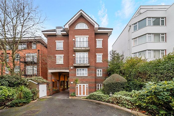 1 Bedroom Flat To Rent In Madison Court, A West Hill, SW15