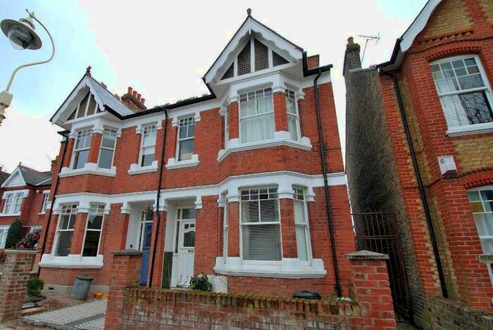 2 Bedroom Flat To Rent In Overdale Road, Ealing, London, W5