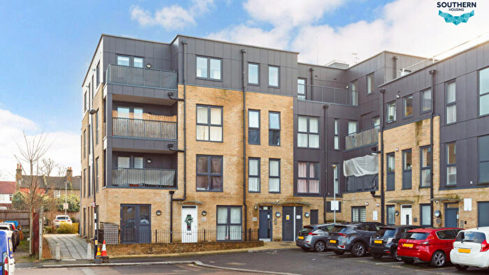 1 Bedroom Flat For Sale In Milton Avenue, Croydon, CR0