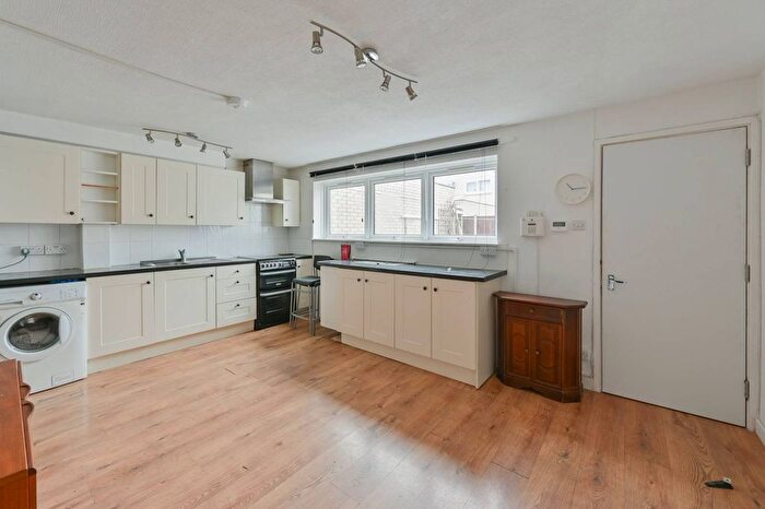 3 Bedroom Property To Rent In Portland Road, Mitcham, CR4