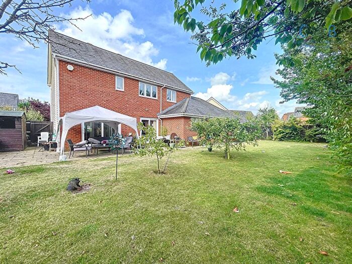 4 Bedroom Detached House For Sale In The Lakes, Larkfield, ME20