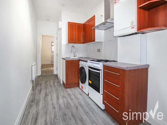 2 Bedroom Flat To Rent In Lady Margaret Road, Southall, Middlesex, UB1