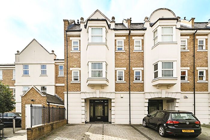 5 Bedroom End Of Terrace House To Rent In Havilland Mews, London, W12