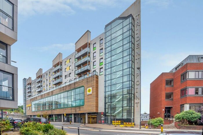 1 Bedroom Flat To Rent In Pinner Road, Harrow, HA1