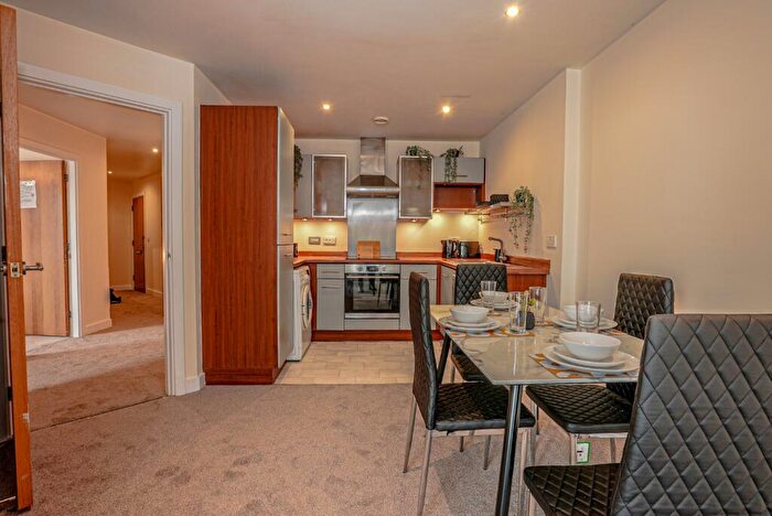 2 Bedroom Apartment To Rent In Hall Street, Birmingham, West Midlands, B18