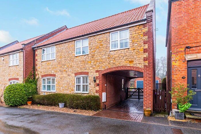 4 Bedroom Link Detached House For Sale In Far Lane, Coleby, Lincoln, Lincolnshire, LN5