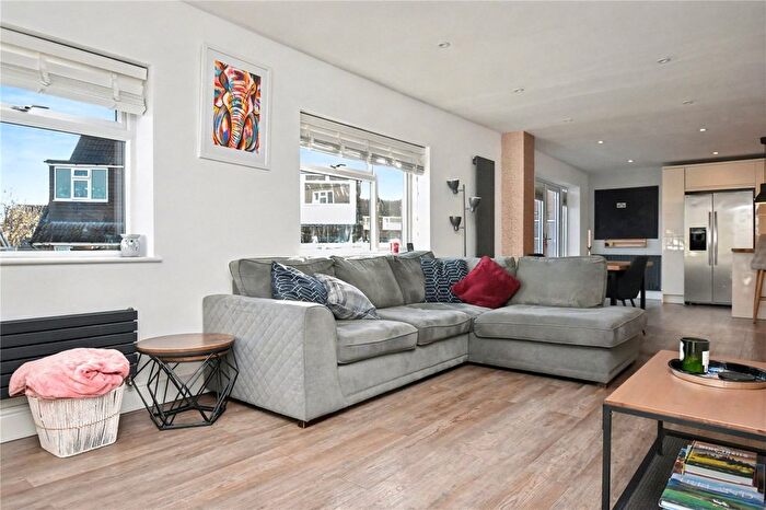 3 Bedroom Semi Detached House For Sale In Valley Mount, Kippax, Leeds, West Yorkshire, LS25