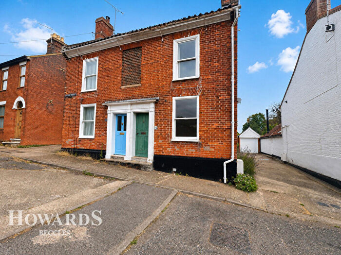 2 Bedroom Semi-Detached House For Sale In Rectory Street, Halesworth, IP19