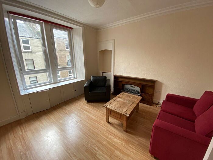 1 Bedroom Flat To Rent In Rosefield Street, Dundee, DD1