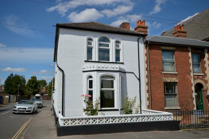 3 Bedroom End Of Terrace House To Rent In St. Marys Road, Faversham, ME13
