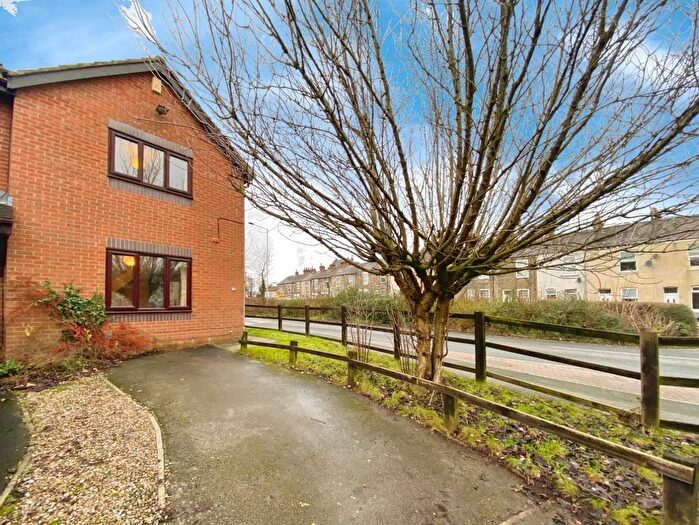 2 Bedroom Semi-Detached House To Rent In Brunel Court, York, YO26