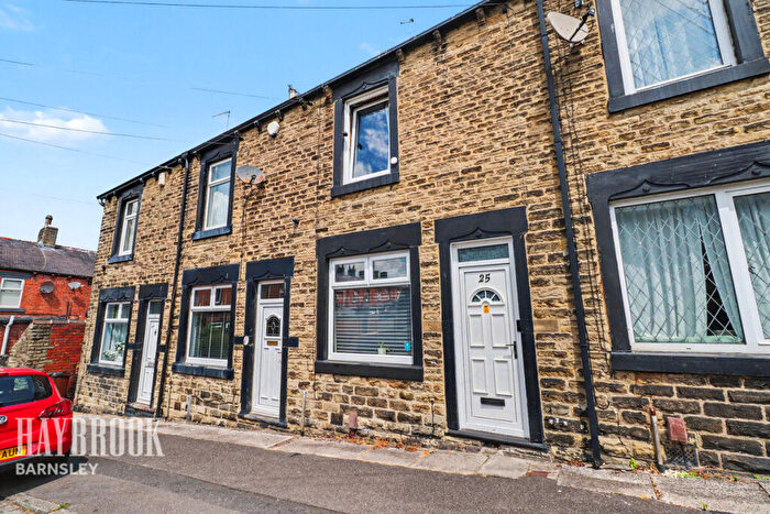 2 Bedroom Terraced House For Sale In Crompton Avenue, Barnsley, S70