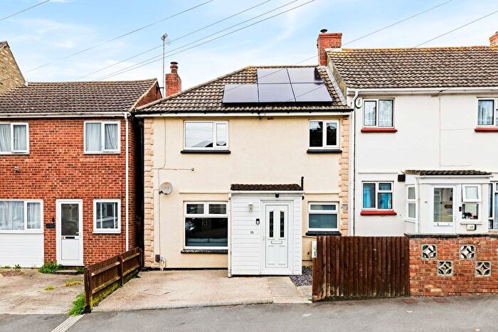 3 Bedroom Terraced House For Sale In Ingoldsby Road, Folkestone, CT19