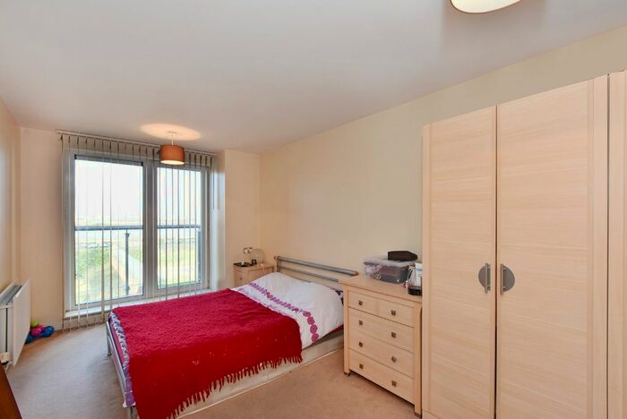 1 Bedroom Flat To Rent In Tideslea Tower, Woolwich, London, SE28