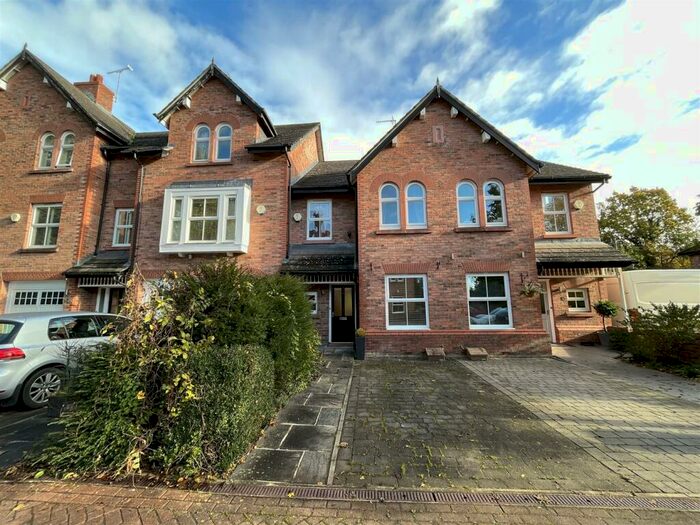 3 Bedroom Town House To Rent In Broadacre Place, Alderley Edge, SK9