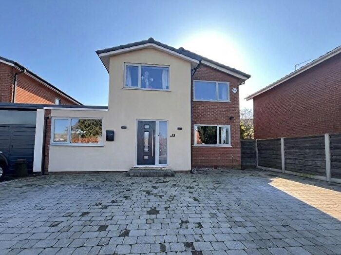 4 Bedroom Link Detached House For Sale In Devonshire Drive, Alderley Edge, SK9