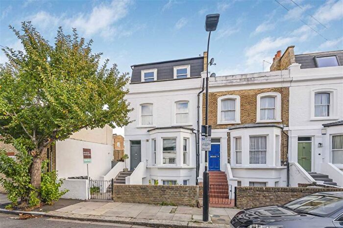 1 Bedroom Maisonette For Sale In St. Elmo Road, Shepherd's Bush, W12