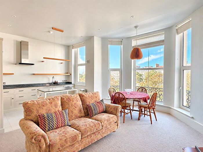 1 Bedroom Flat For Sale In Warrior Square, St. Leonards-On-Sea, TN37