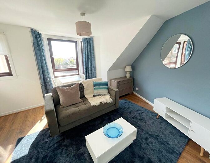 1 Bedroom Flat To Rent In Main Street, Largs, North Ayrshire, KA30