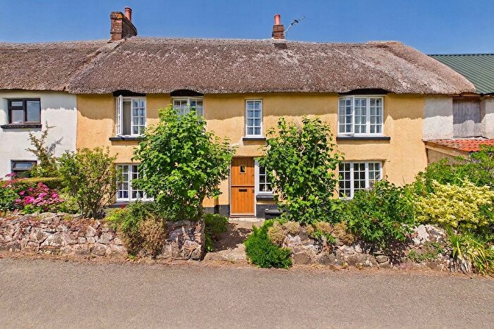 4 Bedroom Cottage For Sale In Woodland Head, Yeoford, EX17