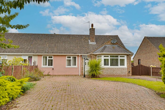 3 Bedroom Semi-Detached Bungalow For Sale In Highwood Crescent, Gazeley, CB8