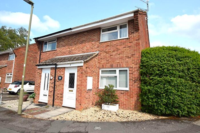 2 Bedroom Semi-Detached House For Sale In Grays Close, Chalgrove, OX44