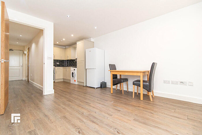2 Bedroom Apartment To Rent In Pentyrch Court, Pentyrch Street, Cardiff, CF24