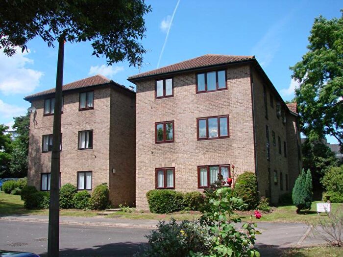 1 Bedroom Apartment To Rent In Woking, GU22