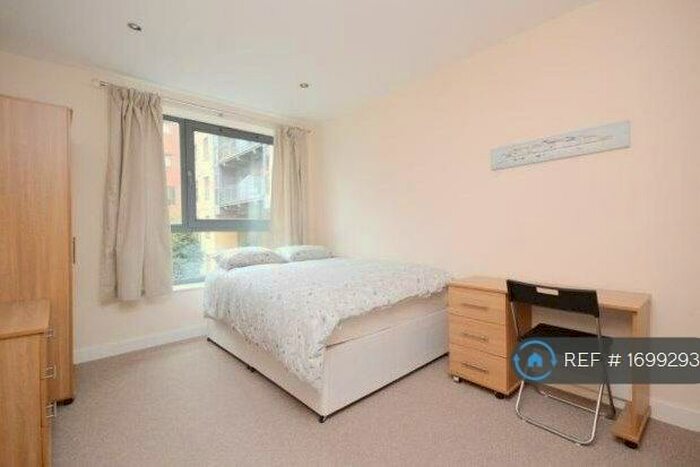 2 Bedroom Flat To Rent In West One Plaza, Sheffield, S3