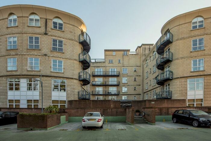 2 Bedroom Flat To Rent In Worple Road, London, SW19