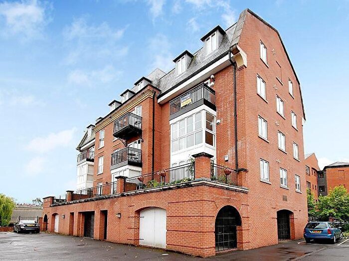 2 Bedroom Apartment To Rent In Bear Wharf, Fobney Street, Reading, RG1