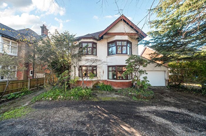 5 Bedroom Detached House For Sale In Hill Lane, Southampton, Hampshire, SO15