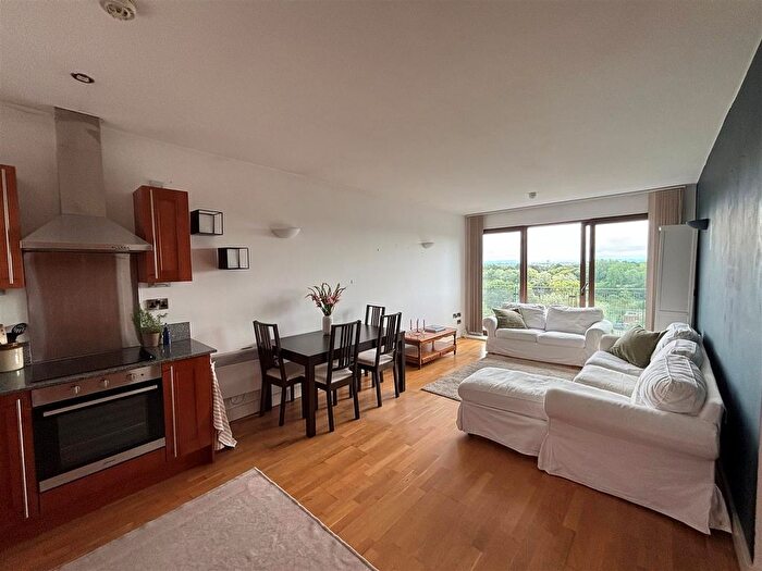 2 Bedroom Flat For Sale In Advent /, Isaac Way, Manchester, M4